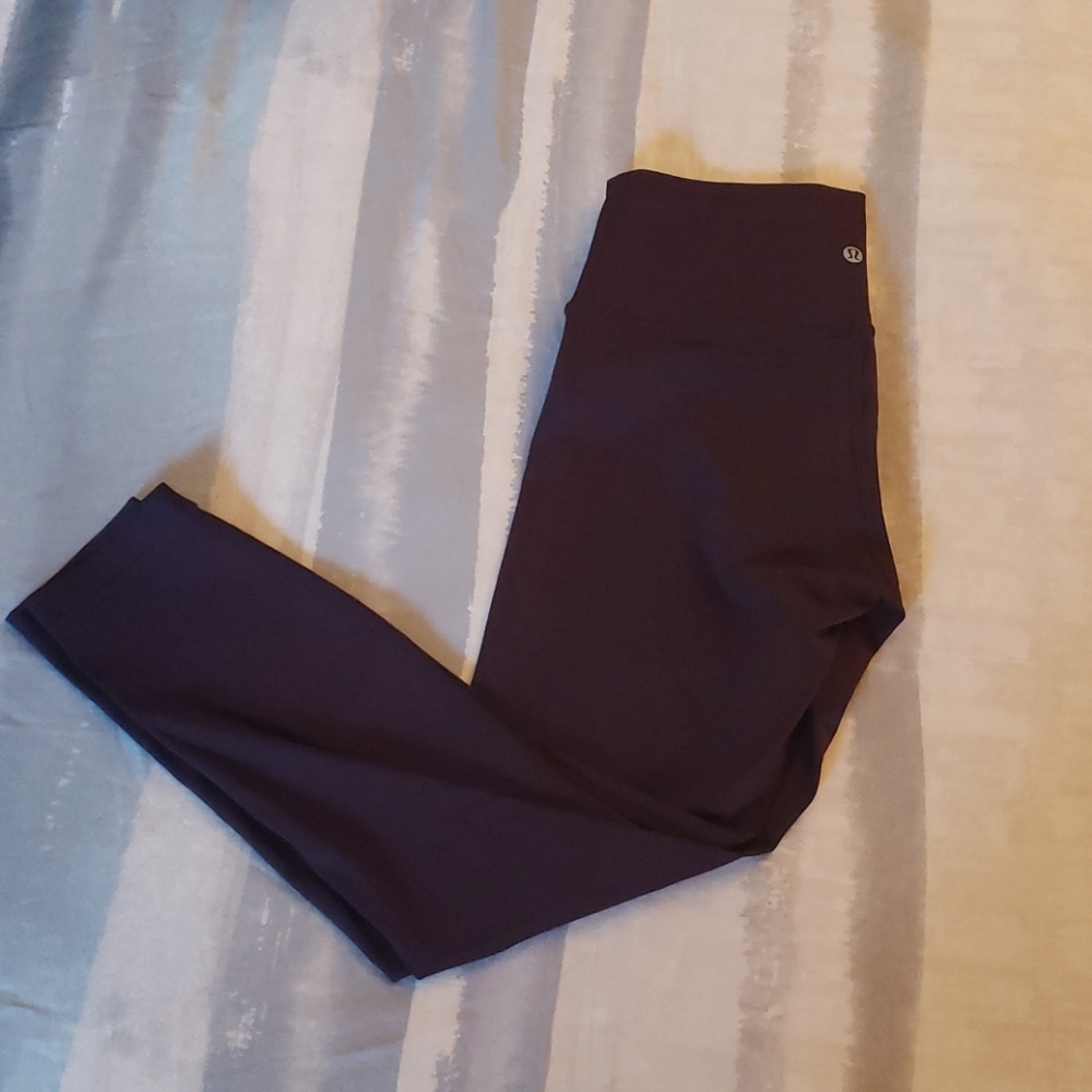 💜Lululemon Mid/High Rise Leggings💜